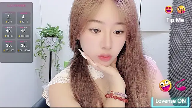 Snapshot of Baixi-01 chatting on July 13, 2026, 4:37 am Baixi-01 online show from July 13, 2026, 4:37 am