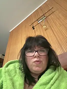 expensive lady online show from March 3, 2026, 7:53 pm