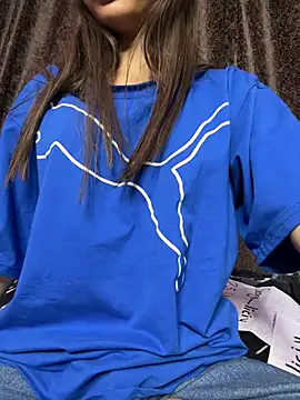 sexy liciy online show from February 25, 2026, 11:20 am