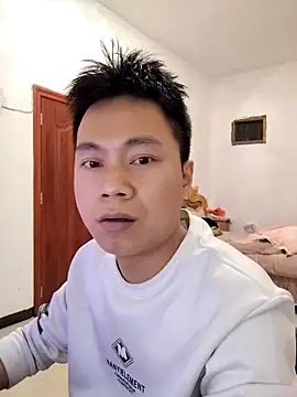 Qianluo003 online show from February 25, 2026, 12:59 pm