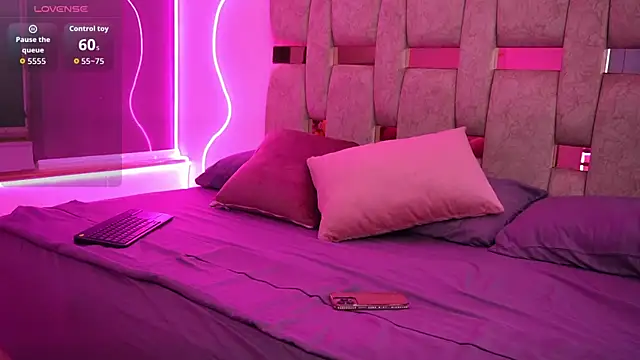 liasuaza online show from March 13, 2026, 12:12 pm