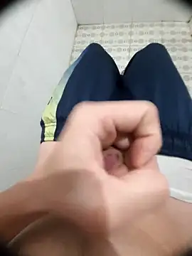 Snapshot of huy__12 chatting on February 24, 2026, 4:05 pm huy 12 online show from February 24, 2026, 4:05 pm