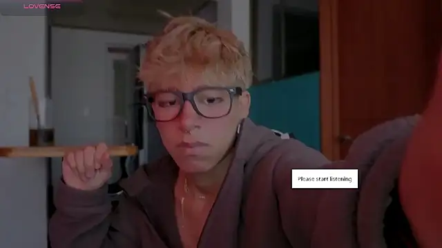 Snapshot of Ryan_sweet chatting on February 28, 2026, 1:01 pm Ryan sweet online show from February 28, 2026, 1:01 pm