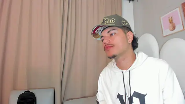 Jason 23   online show from April 15, 2026, 7:21 pm