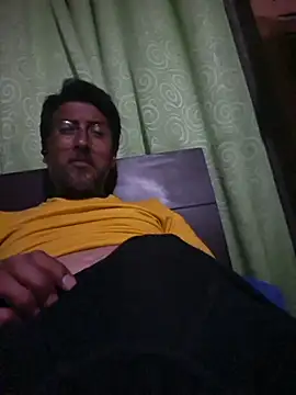 BRAD MATURE online show from March 3, 2026, 3:01 am