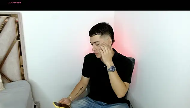 oliver   saint online show from March 1, 2026, 8:44 pm