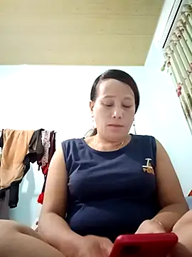 JenyLy68 online show from February 26, 2026, 1:32 pm