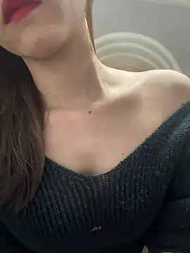 LingLing017 online show from March 2, 2026, 10:44 am