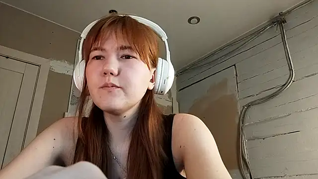 DinaFirebird online show from March 5, 2026, 4:08 am