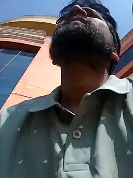 Snapshot of love493355 chatting on February 26, 2026, 9:19 am love493355 online show from February 26, 2026, 9:19 am