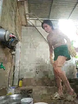 Ivy Trix2 online show from April 6, 2026, 6:03 am