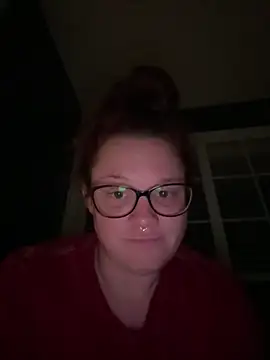 Averyleig online show from March 30, 2026, 3:29 am