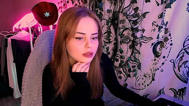 Snapshot of FrancesMiller7 chatting on March 4, 2026, 11:16 am FrancesMiller7 online show from March 4, 2026, 11:16 am