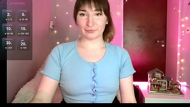 Birdie Kiss online show from May 14, 2026, 8:26 pm