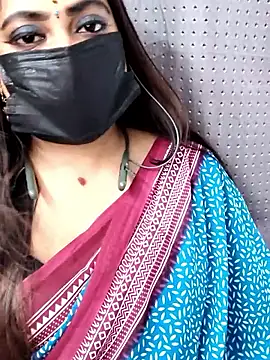 Cutie Nila online show from April 11, 2026, 5:45 am