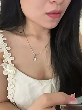 Snapshot of Tinn_tin chatting on June 26, 2026, 8:30 am Tinn tin online show from June 26, 2026, 8:30 am