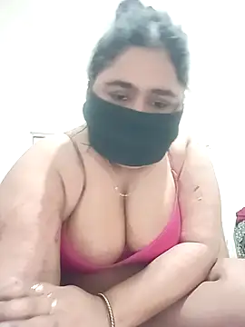 Snapshot of diyadey chatting on March 15, 2026, 8:26 pm diyadey online show from March 15, 2026, 8:26 pm