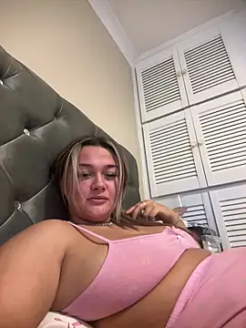 Snapshot of Abismithxox chatting on March 9, 2026, 8:46 pm Abismithxox online show from March 9, 2026, 8:46 pm