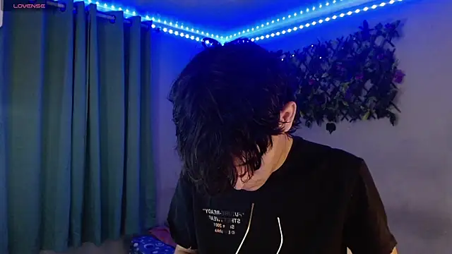 Snapshot of noah_millerx chatting on April 18, 2026, 3:54 am noah millerx online show from April 18, 2026, 3:54 am