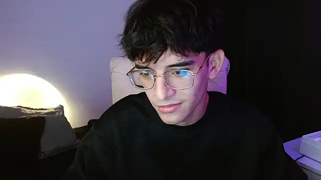 noah millerx online show from July 4, 2026, 9:32 pm
