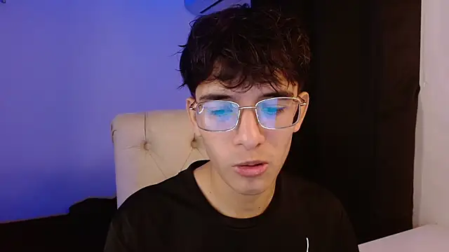 noah millerx online show from July 14, 2026, 7:19 pm