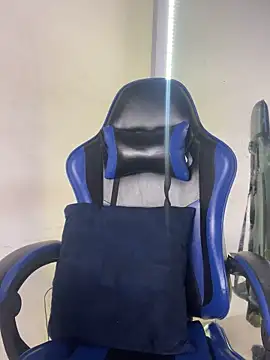 Maddie 7 online show from April 12, 2026, 3:00 am