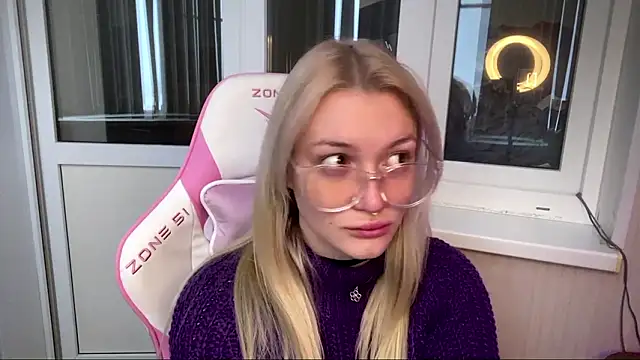 Snapshot of Just_Ash chatting on February 27, 2026, 8:14 am Just Ash online show from February 27, 2026, 8:14 am