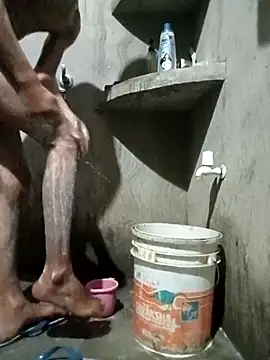 Snapshot of CoralN chatting on February 27, 2026, 1:11 pm CoralN online show from February 27, 2026, 1:11 pm