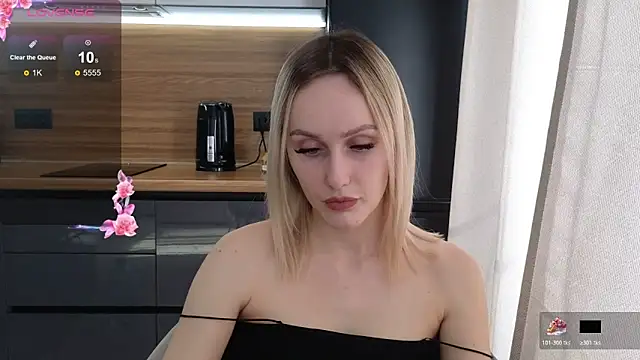 Bella Villen online show from April 10, 2026, 7:46 am