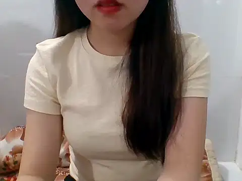 Snapshot of kiraa-007 chatting on June 10, 2026, 1:43 pm kiraa-007 online show from June 10, 2026, 1:43 pm