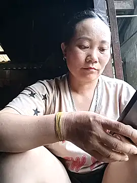 Snapshot of Lindxx-hot chatting on April 12, 2026, 9:36 am Lindxx-hot online show from April 12, 2026, 9:36 am