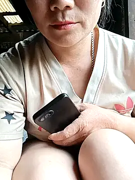 Snapshot of Lindxx-hot chatting on April 13, 2026, 9:59 am Lindxx-hot online show from April 13, 2026, 9:59 am