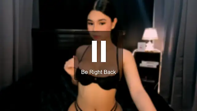 azumi suzako online show from June 17, 2026, 8:32 pm