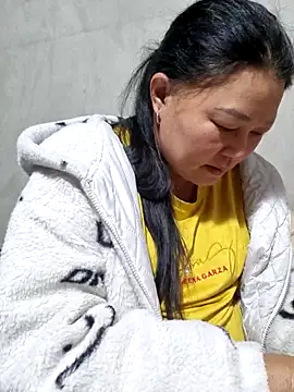 phay79 online show from March 7, 2026, 1:52 pm