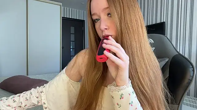 Emily Rass  online show from March 26, 2026, 7:14 am