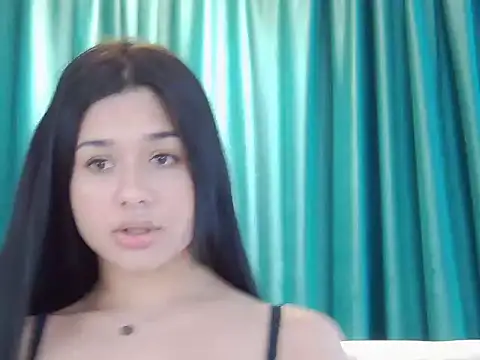 MissNaomiBelle online show from May 11, 2026, 12:33 pm