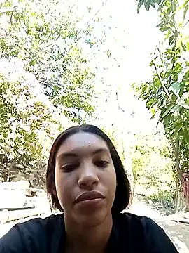 Snapshot of ginevere_20 chatting on April 1, 2026, 8:17 pm ginevere 20 online show from April 1, 2026, 8:17 pm