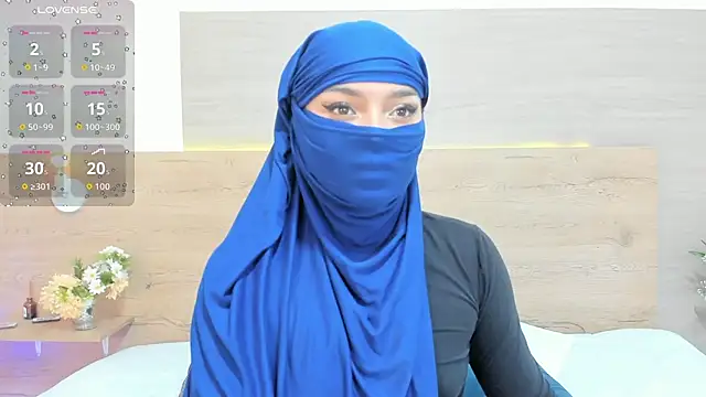  jennaa online show from April 6, 2026, 7:59 pm