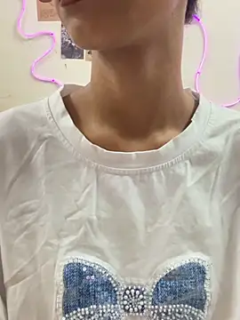 Zoiii   online show from March 31, 2026, 1:44 pm