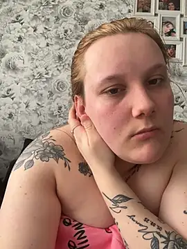 SassieBlondie online show from March 1, 2026, 1:57 pm