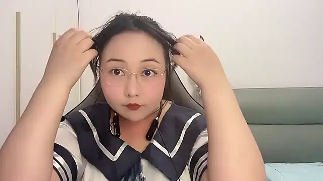 Susu-36E online show from April 27, 2026, 8:23 am