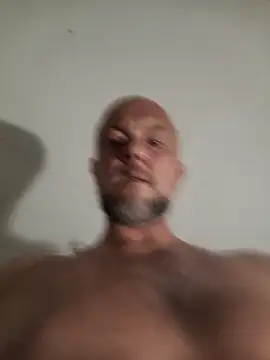 HornyDaddyMuscle online show from July 18, 2026, 3:00 am