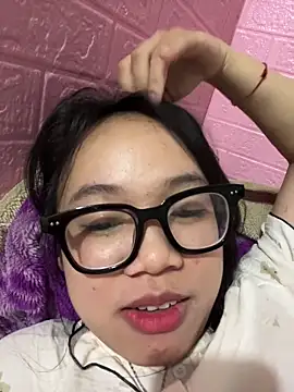 Leeeeiu online show from April 3, 2026, 3:10 pm