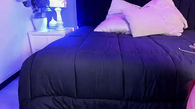 scarlett leex  online show from March 22, 2026, 2:04 am