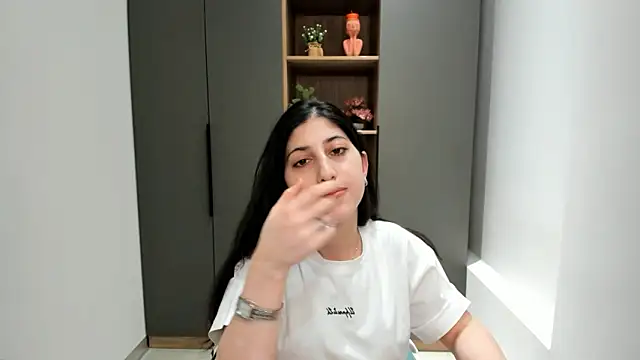 KatinaArds online show from March 2, 2026, 9:05 am