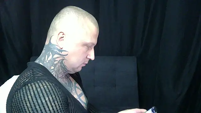 devilWithTats online show from April 18, 2026, 8:51 am