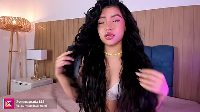 missprada  online show from March 17, 2026, 11:57 am