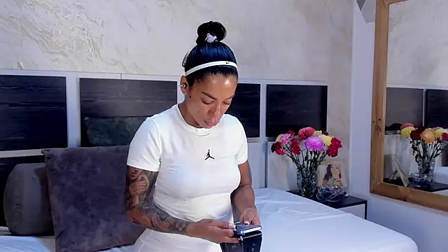 Snapshot of Natalia_Cruzz chatting on June 30, 2026, 1:56 pm Natalia Cruzz online show from June 30, 2026, 1:56 pm