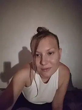 August Shine online show from June 26, 2026, 6:01 pm