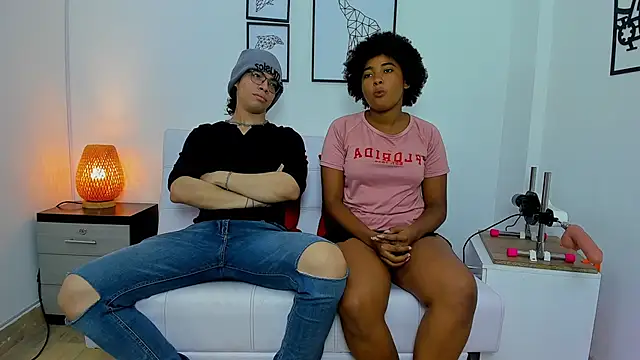 chiki carm online show from April 8, 2026, 1:22 pm